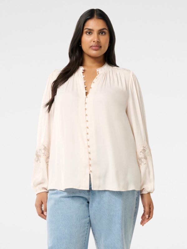 Annalise Curve Lace Blouse