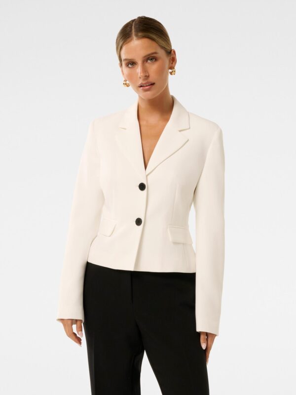 Elleanor Petite Two Button Bla